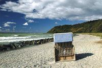 Strandkorb am Strand an der Ostsee